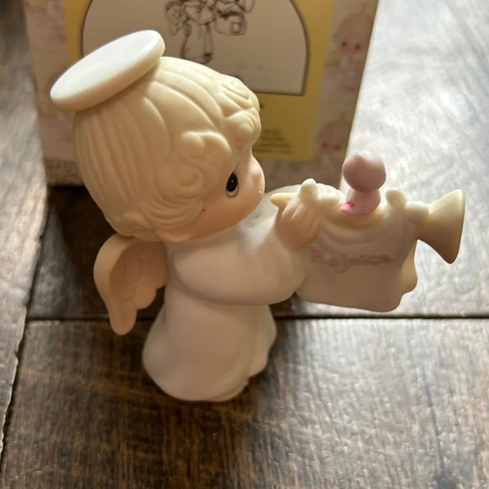 Precious Moments Rejoice O Earth Angel Figurine Mini Nativity 1988 Enesco 520268